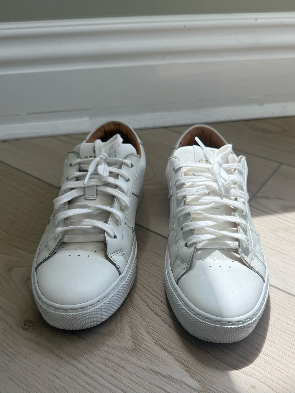 Greats Leather Italian Women’s Shoes Royals 2.0 White Dress Sneakers Size 7.5